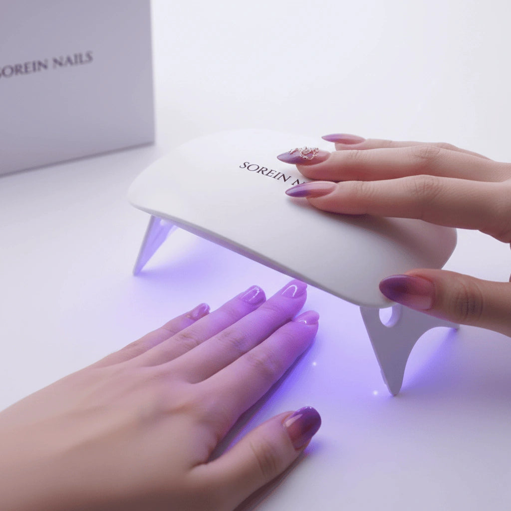 מנורת UV לייבוש מדבקות לק ג'ל